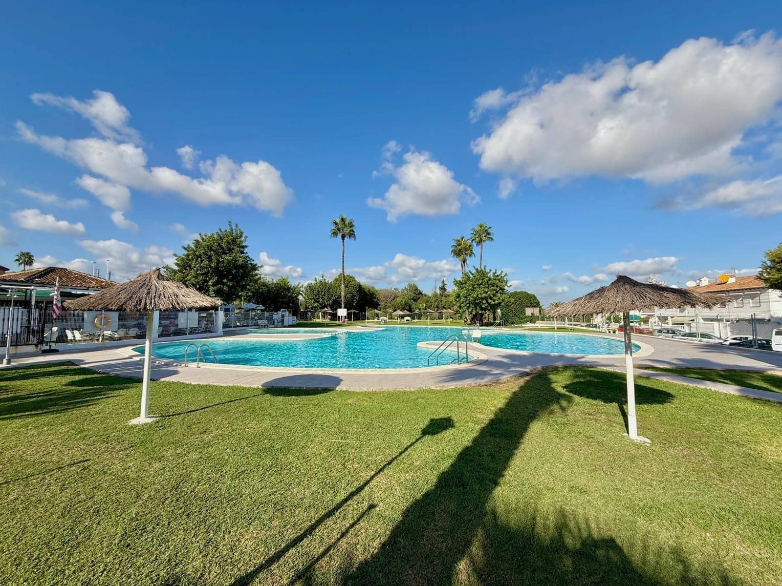 1 quarto Apartamento para venda em Los Balcones com piscina - 127 900 € (Ref: 9634106)