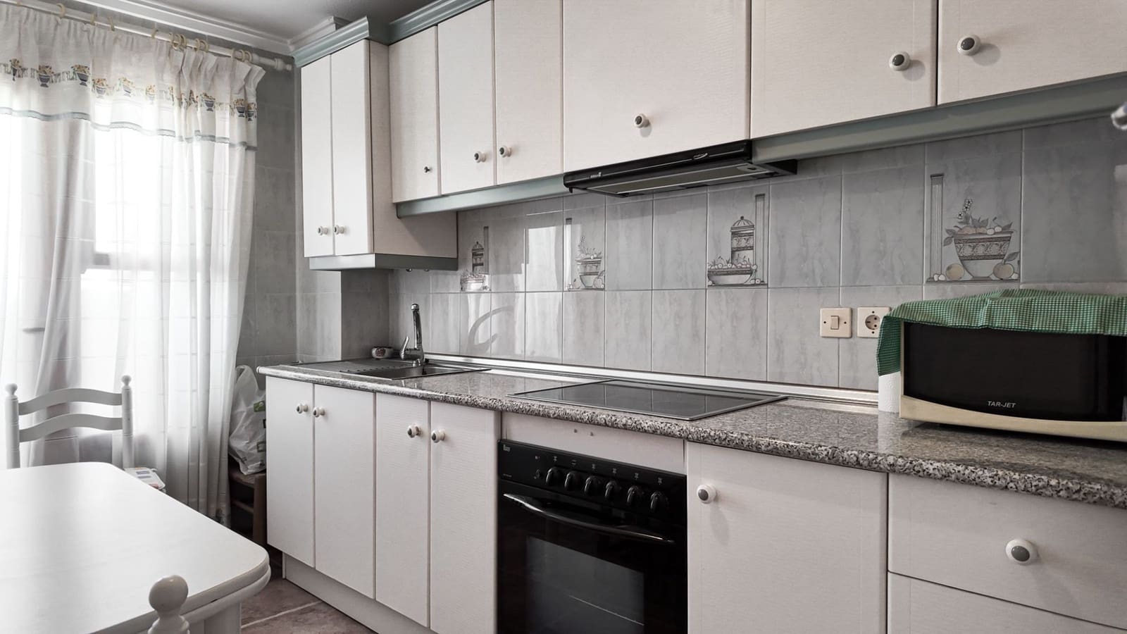 3 bedroom Apartment for sale in Torrevieja - € 139,500 (Ref: 9634108)