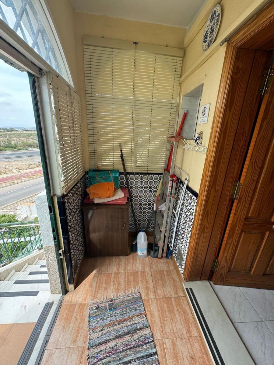 3 makuuhuone Huoneisto myytävänä paikassa La Mata mukana uima-altaan - 127 000 € (Ref: 9634112)