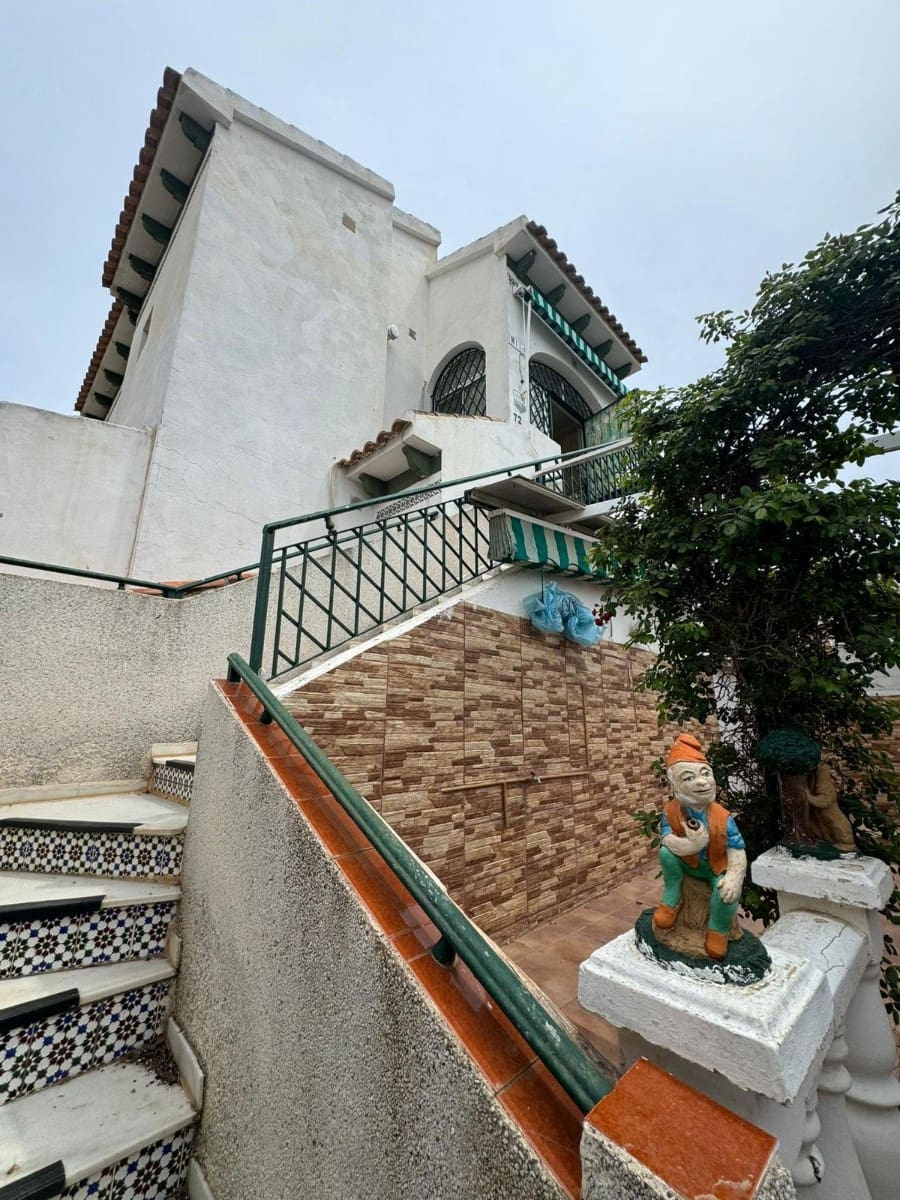 3 makuuhuone Huoneisto myytävänä paikassa La Mata mukana uima-altaan - 127 000 € (Ref: 9634112)