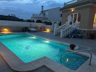 3 bedroom Villa for sale in Benijofar with pool - € 435,000 (Ref: 9637259)