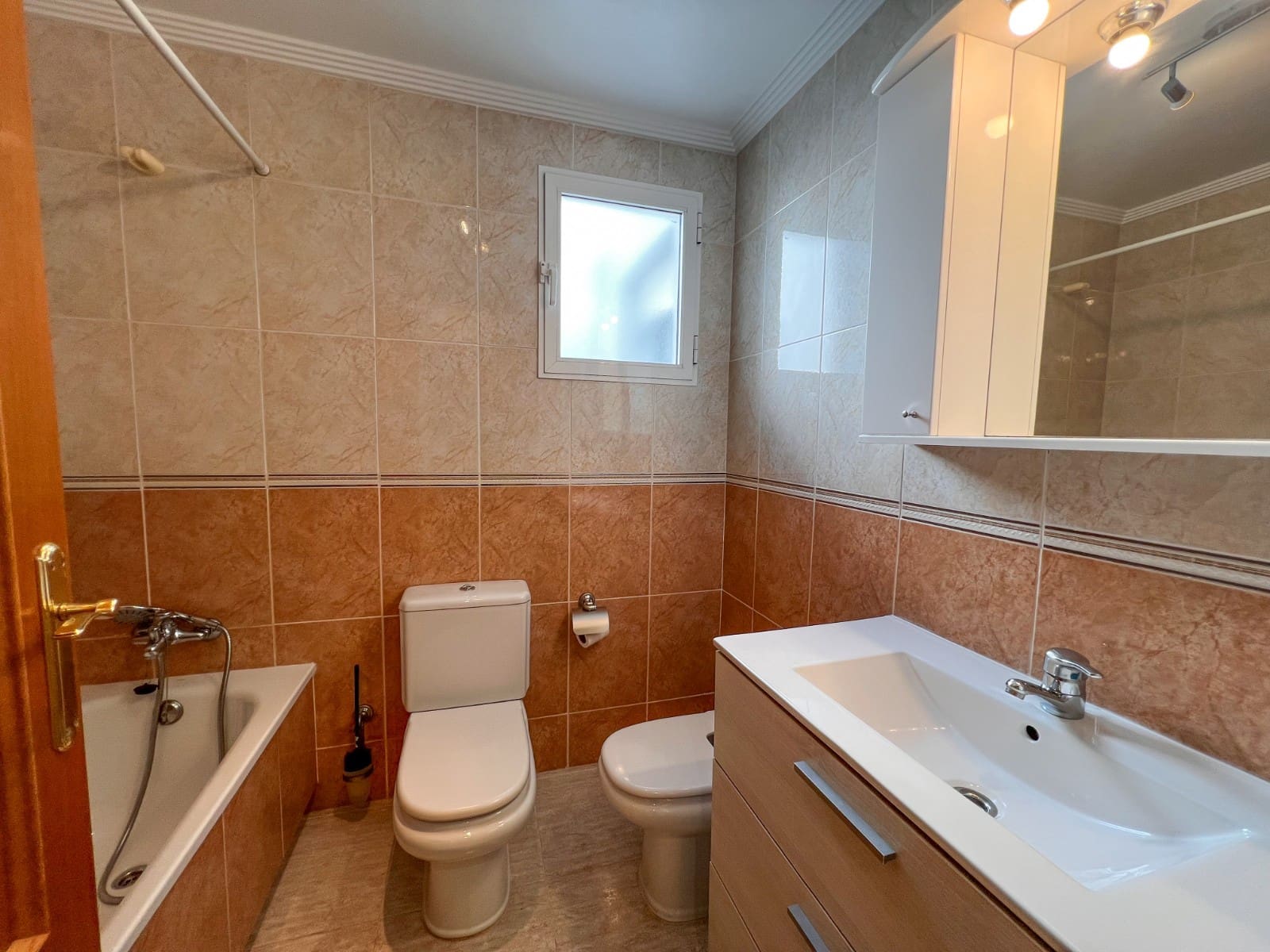 3 slaapkamer Penthouse te koop in Torrevieja met garage - € 265.000 (Ref: 9647879)