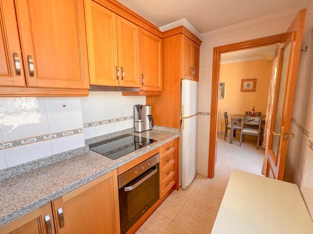 3 slaapkamer Penthouse te koop in Puerto Deportivo, Torrevieja met garage - € 265.000 (Ref: 9647879)