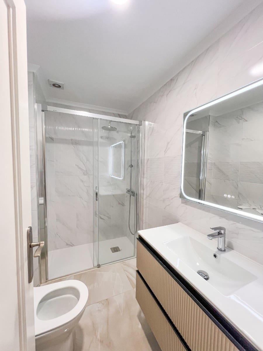 2 makuuhuone Kattohuoneisto myytävänä paikassa Torrevieja - 198 900 € (Ref: 9647880)