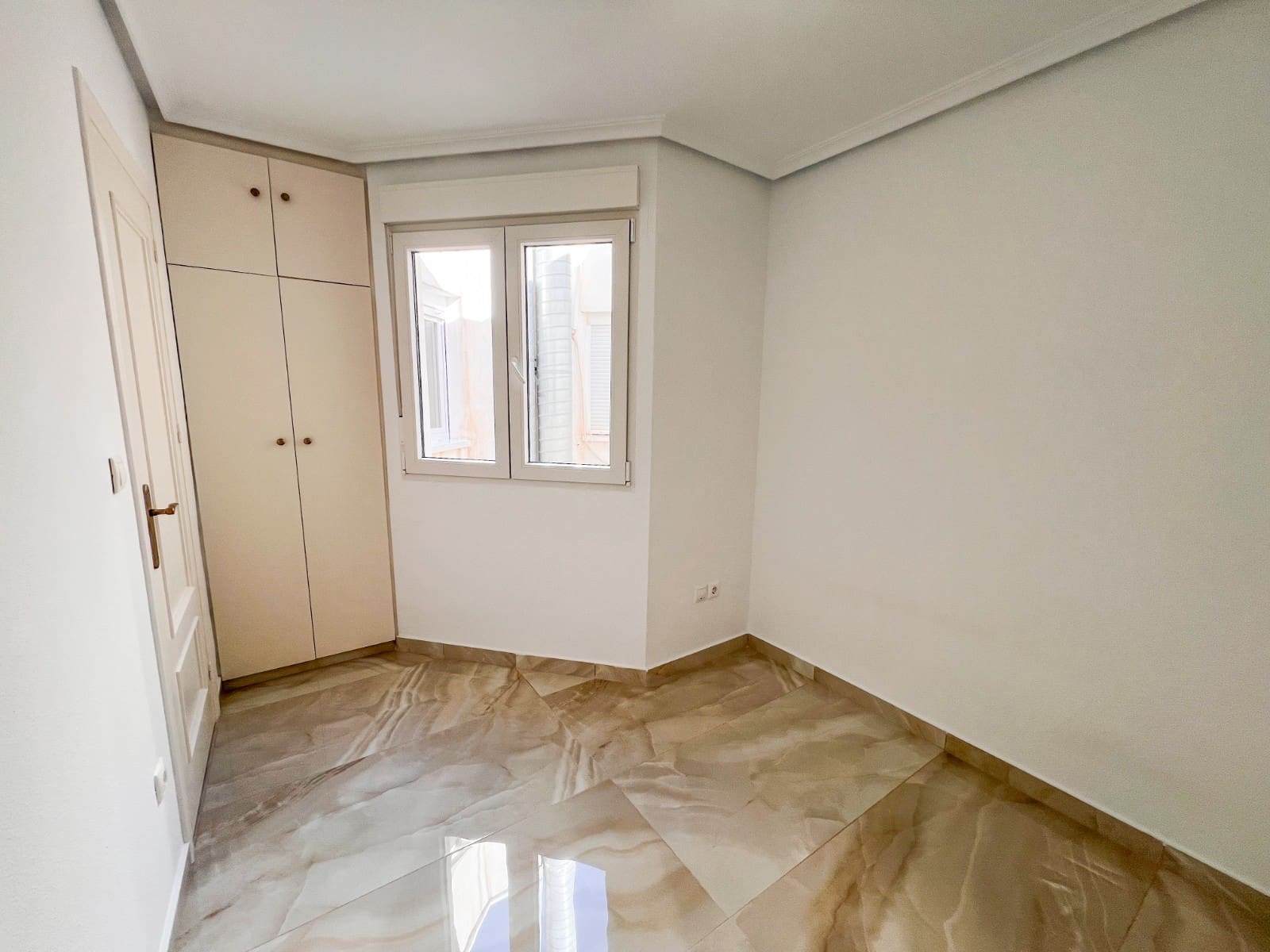 2 makuuhuone Kattohuoneisto myytävänä paikassa Torrevieja - 198 900 € (Ref: 9647880)