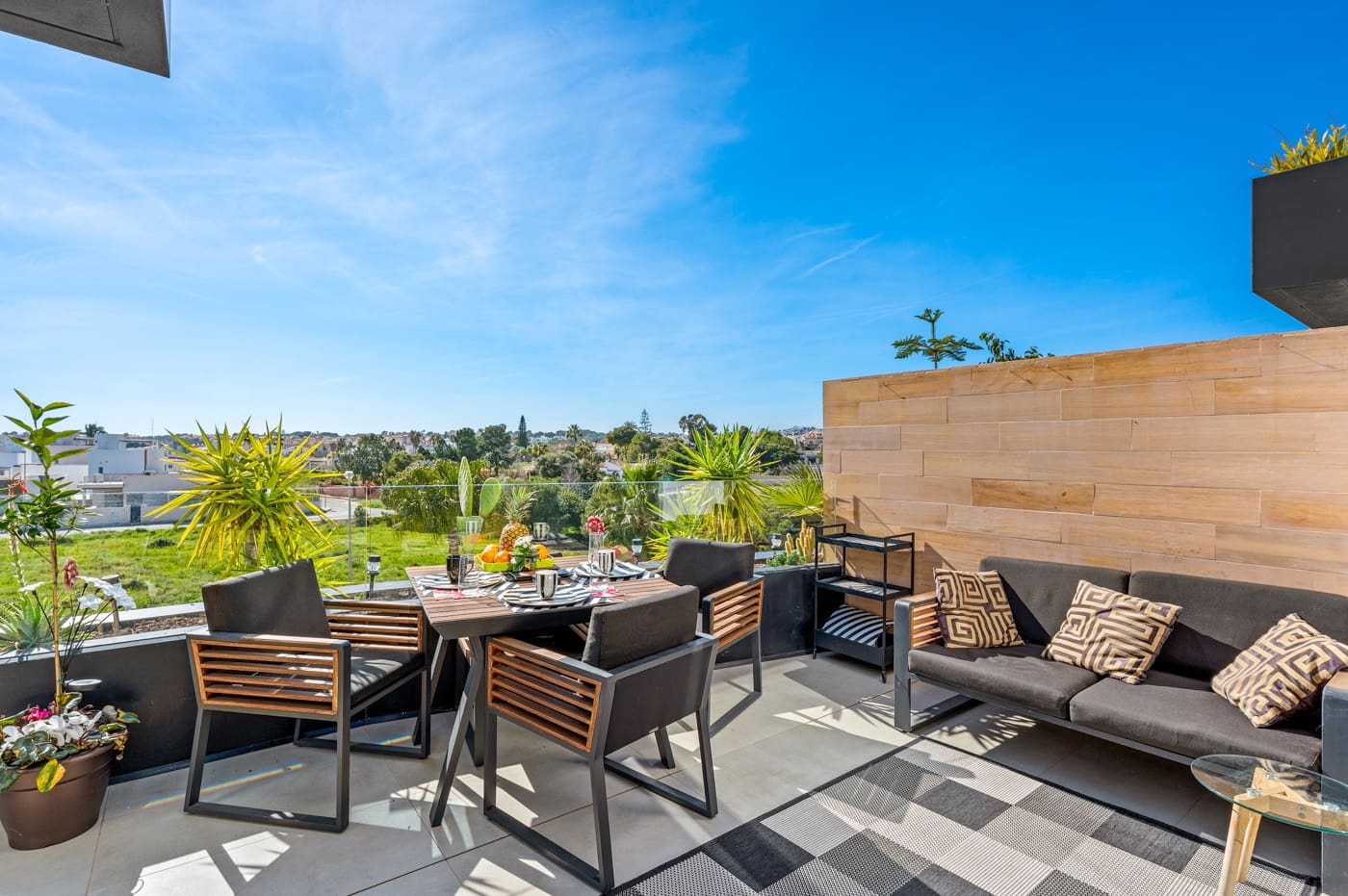 3 chambre Penthouse à vendre à Villamartin avec piscine garage - 639 000 € (Ref: 9651342)