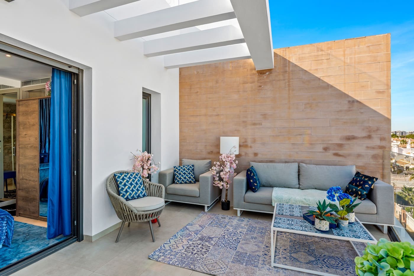 3 chambre Penthouse à vendre à Villamartin avec piscine garage - 639 000 € (Ref: 9651342)