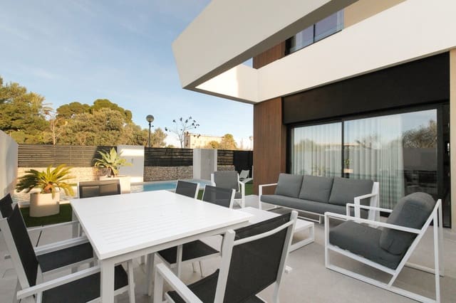 4 slaapkamer Villa te koop in Alicante stad met zwembad garage - € 729.000 (Ref: 9651345)