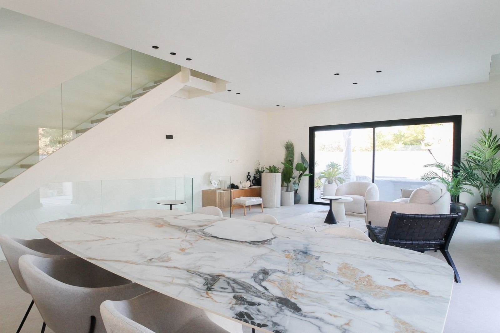 4 slaapkamer Villa te koop in Alicante stad met zwembad garage - € 729.000 (Ref: 9651345)