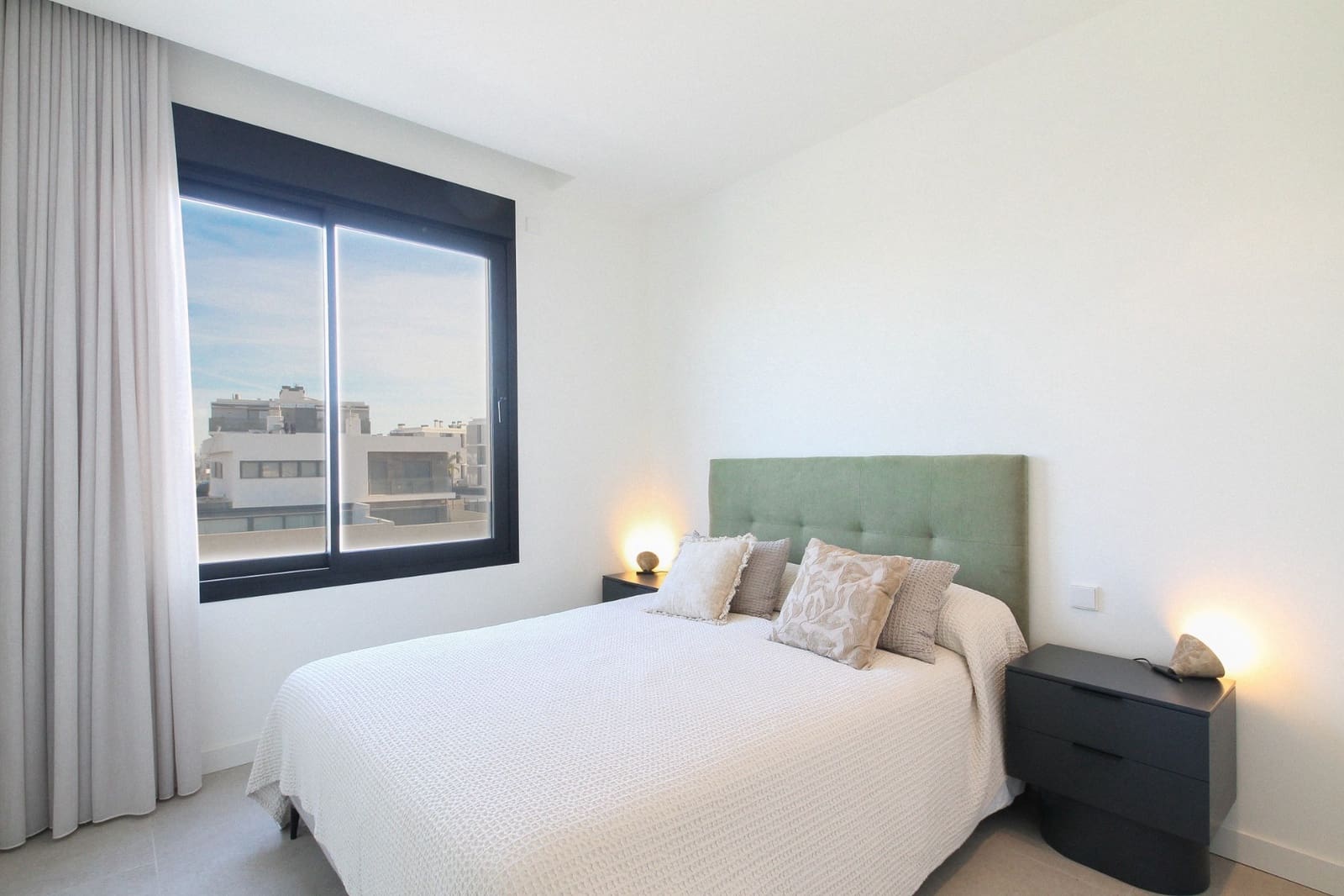 4 slaapkamer Villa te koop in Alicante stad met zwembad garage - € 729.000 (Ref: 9651345)