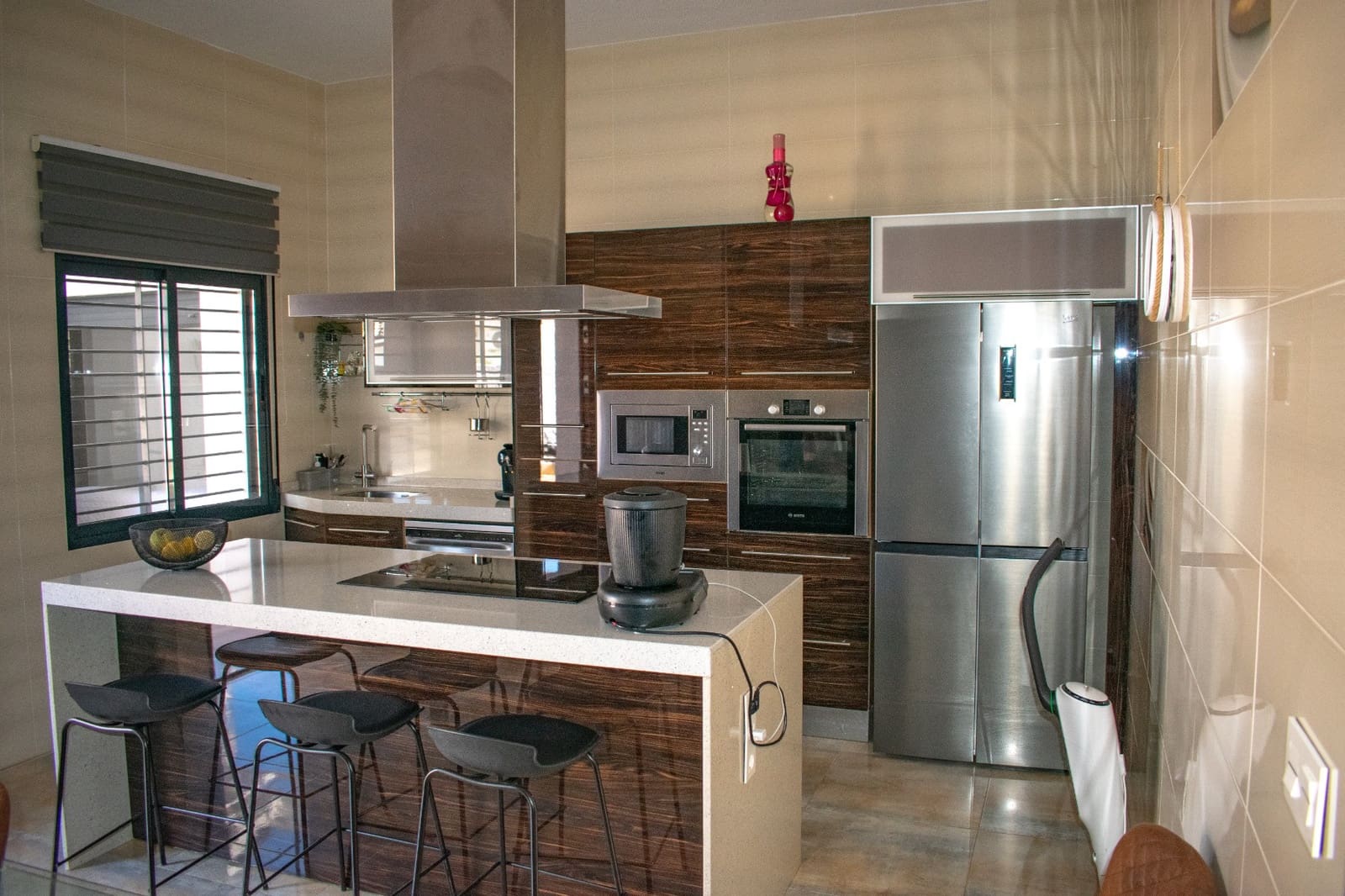 4 bedroom Villa for sale in Torre de la Horadada with pool garage - € 595,000 (Ref: 9651349)