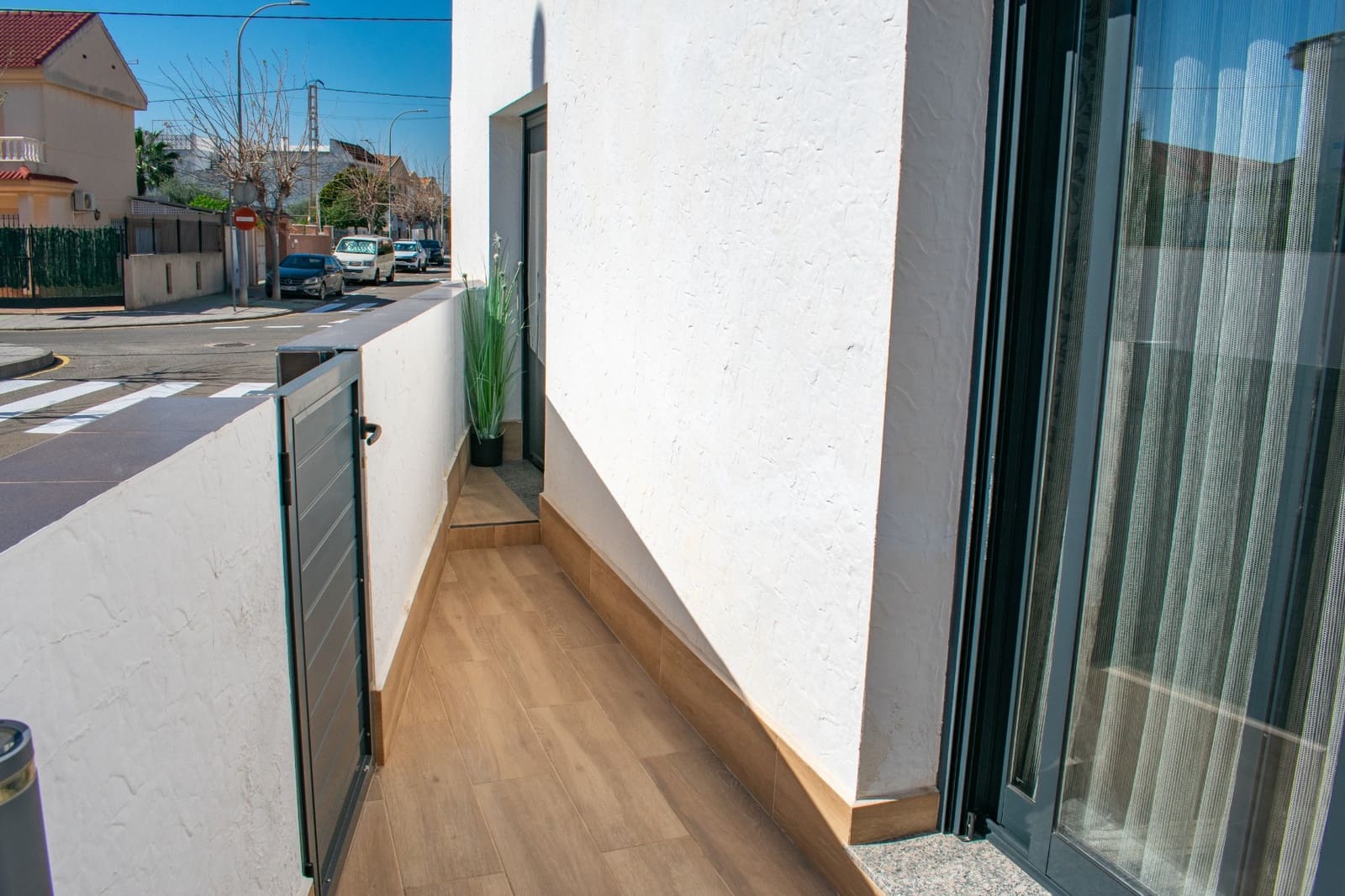 4 bedroom Villa for sale in Torre de la Horadada with pool garage - € 595,000 (Ref: 9651349)