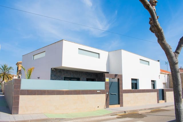 4 bedroom Villa for sale in Torre de la Horadada, Pilar de la Horadada with pool garage - € 595,000 (Ref: 9651349)