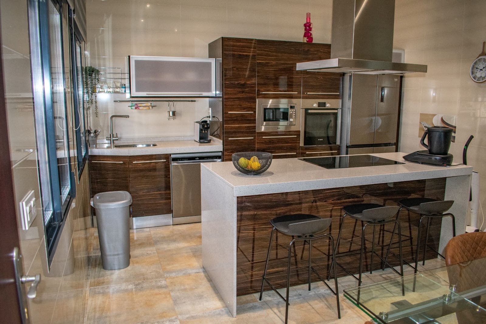 4 bedroom Villa for sale in Torre de la Horadada with pool garage - € 595,000 (Ref: 9651349)