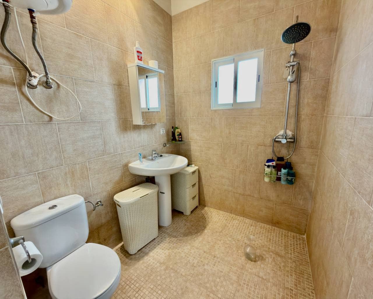 6 chambre Villa/Maison à vendre à Heredades avec piscine garage - 595 000 € (Ref: 9651350)