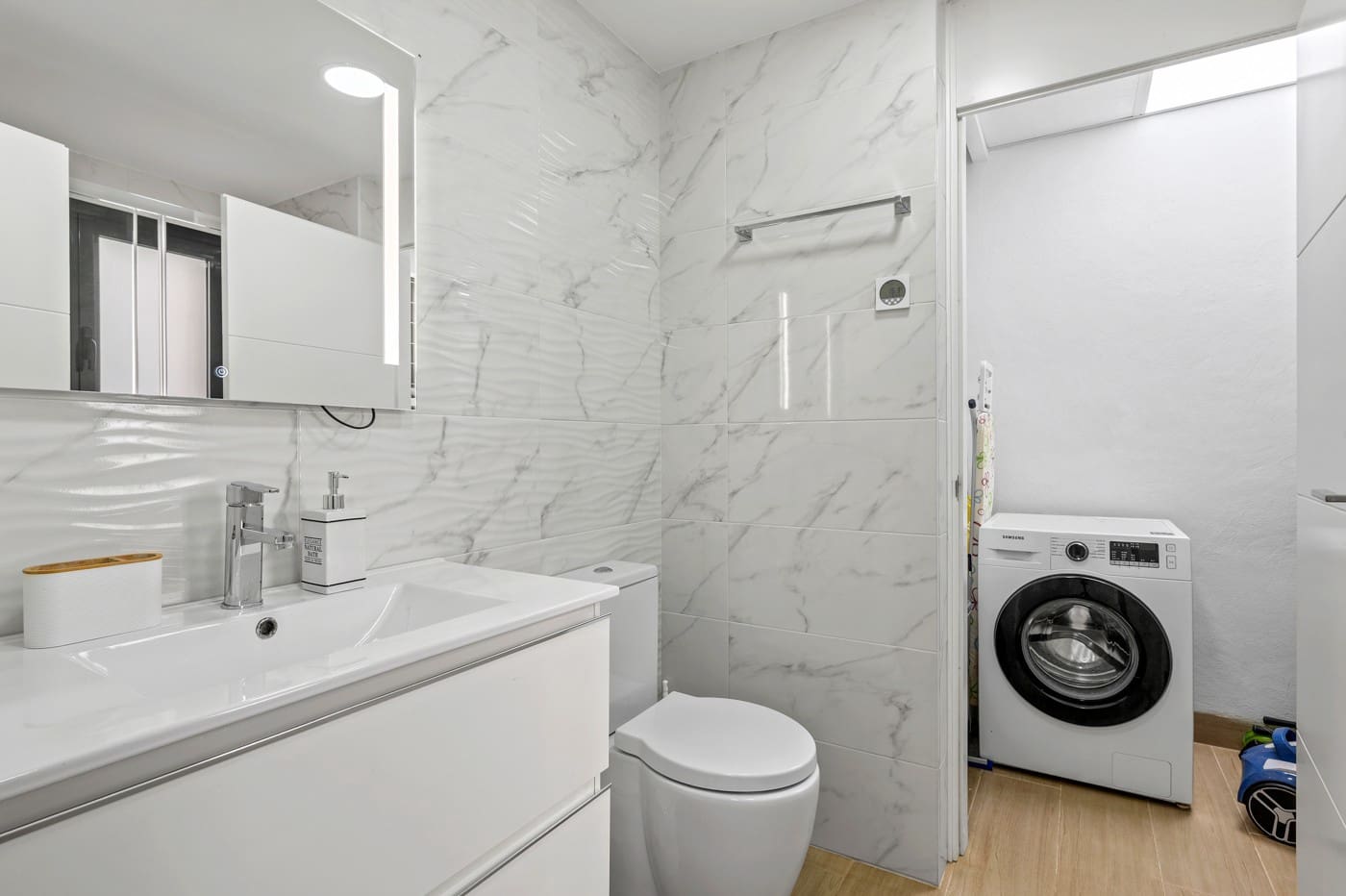 2 chambre Appartement à vendre à Villamartin avec piscine garage - 244 500 € (Ref: 9651359)