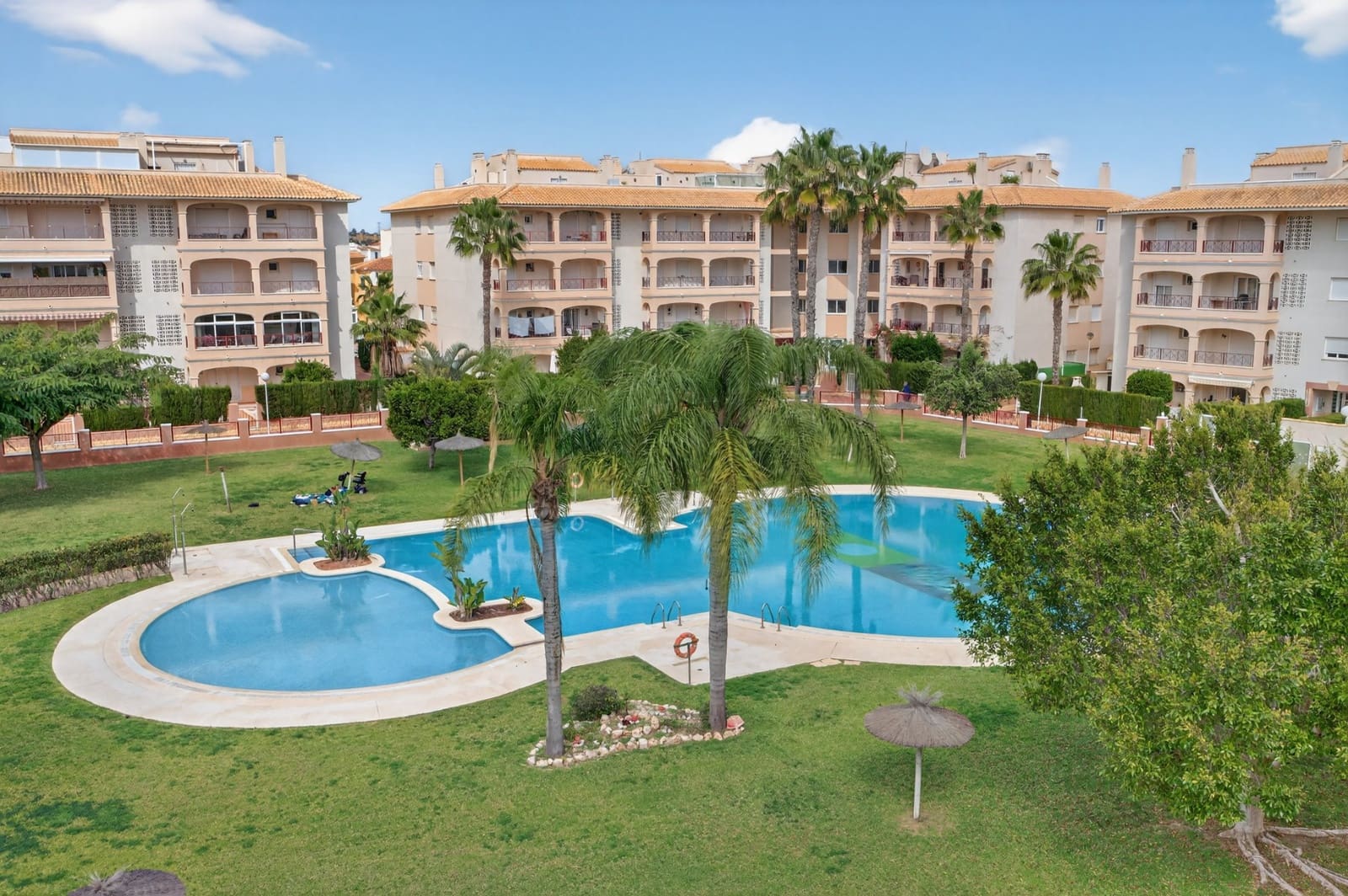3 Zimmer Penthouse zu verkaufen in Playa Flamenca mit Pool Garage - 379.000 € (Ref: 9651360)
