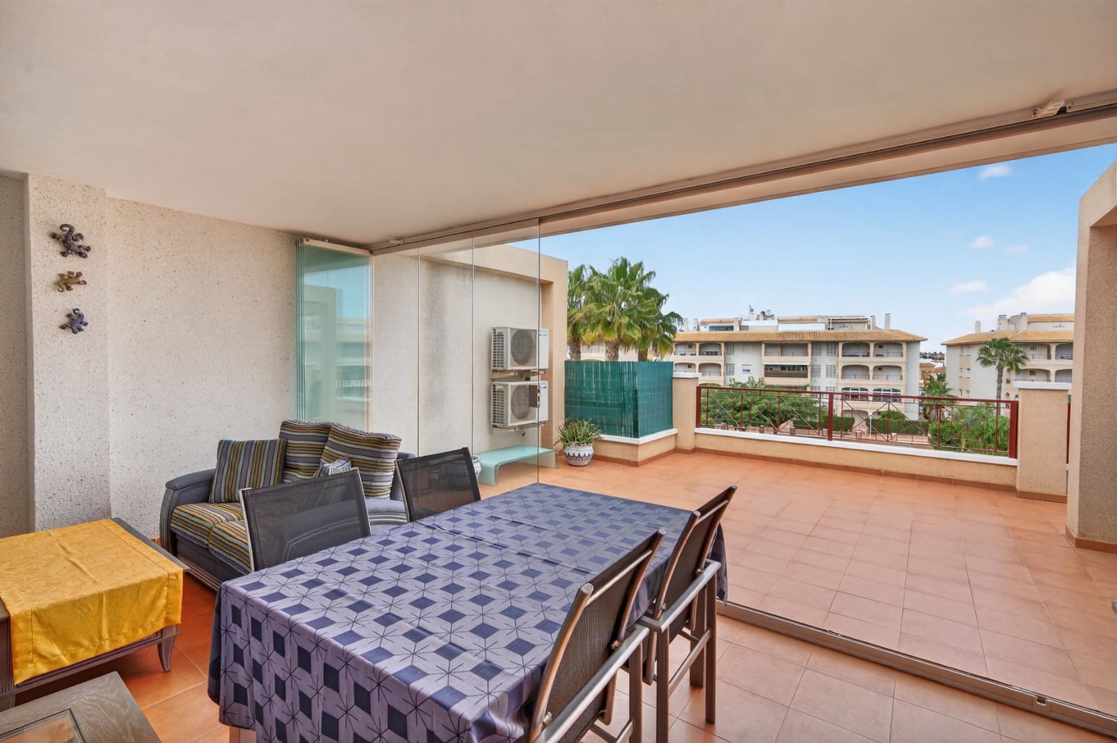3 Zimmer Penthouse zu verkaufen in Playa Flamenca mit Pool Garage - 379.000 € (Ref: 9651360)