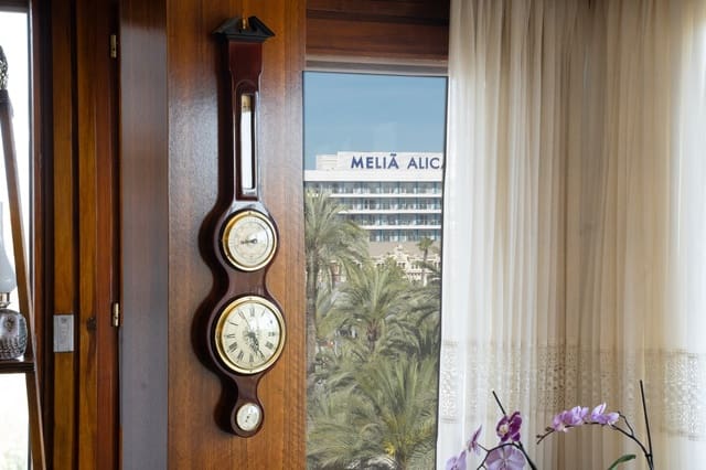 5 soverom Leilighet til salgs i Casco Antiguo - Sant Cruz - Ayuntamiento, Alicante by - € 1 200 000 (Ref: 9651362)