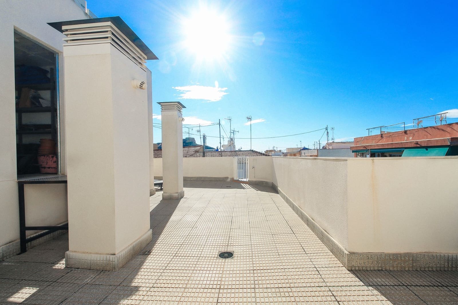 3 soverom Penthouse til salgs i Alicante by - € 299 000 (Ref: 9651364)