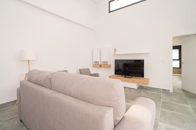 3 sypialnia Willa na sprzedaż w Daya Nueva z basenem - 385 000 € (Ref: 9651365)