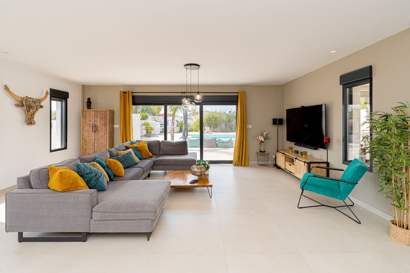 5 Zimmer Villa zu verkaufen in San Fulgencio mit Pool - 795.000 € (Ref: 9670231)