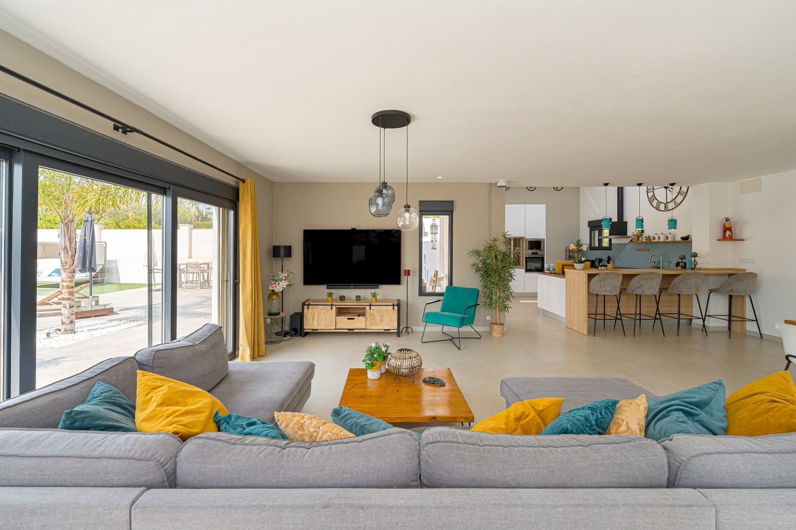 5 Zimmer Villa zu verkaufen in San Fulgencio mit Pool - 795.000 € (Ref: 9670231)