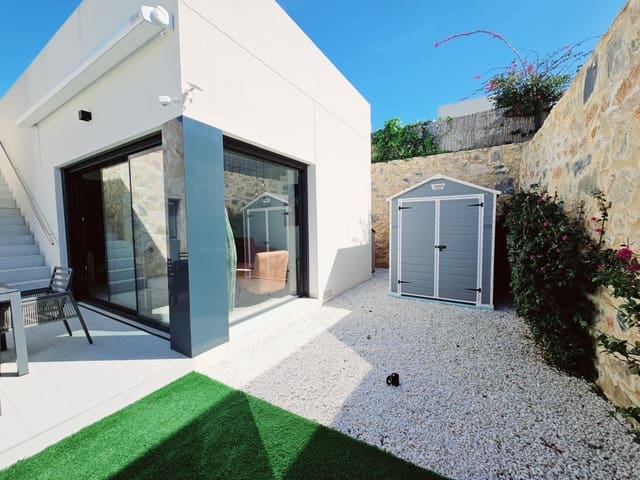 3 soveværelse Villa til salg i Algorfa med swimmingpool - € 560.000 (Ref: 9670232)