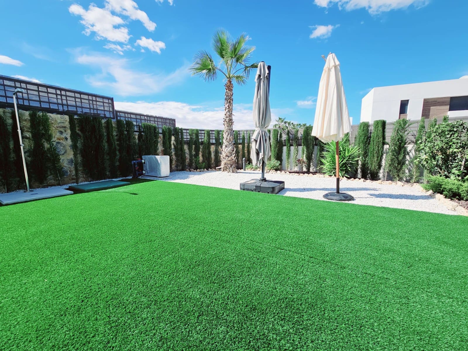 3 soveværelse Villa til salg i Algorfa med swimmingpool - € 560.000 (Ref: 9670232)