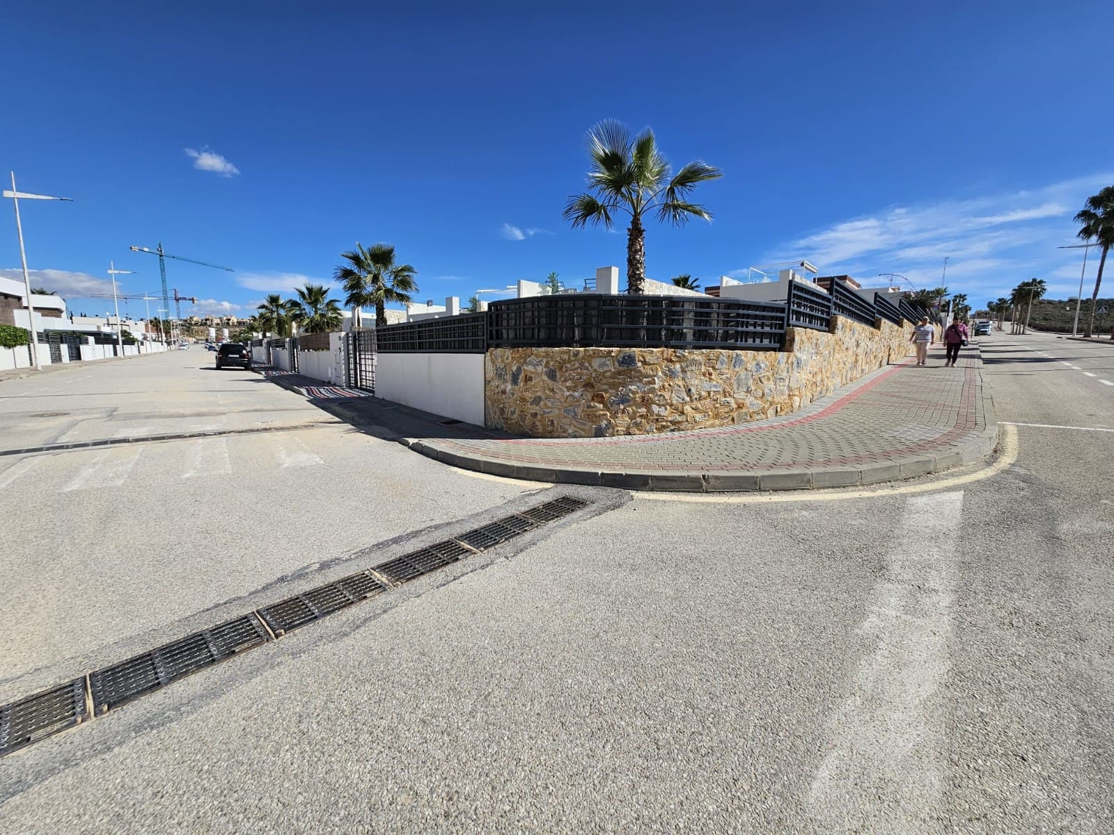 3 soveværelse Villa til salg i Algorfa med swimmingpool - € 560.000 (Ref: 9670232)