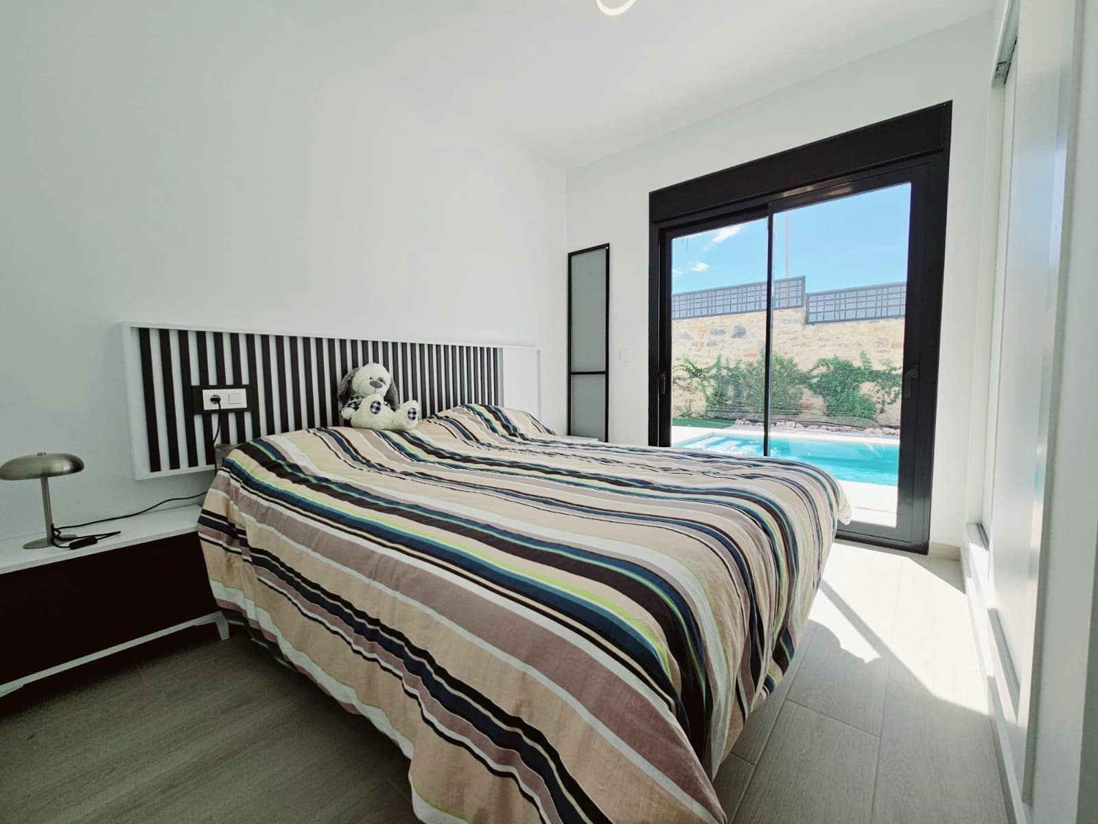 3 soveværelse Villa til salg i Algorfa med swimmingpool - € 560.000 (Ref: 9670232)