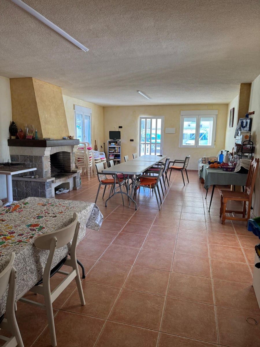 Villa te koop in La Marina met zwembad - € 840.000 (Ref: 9670233)