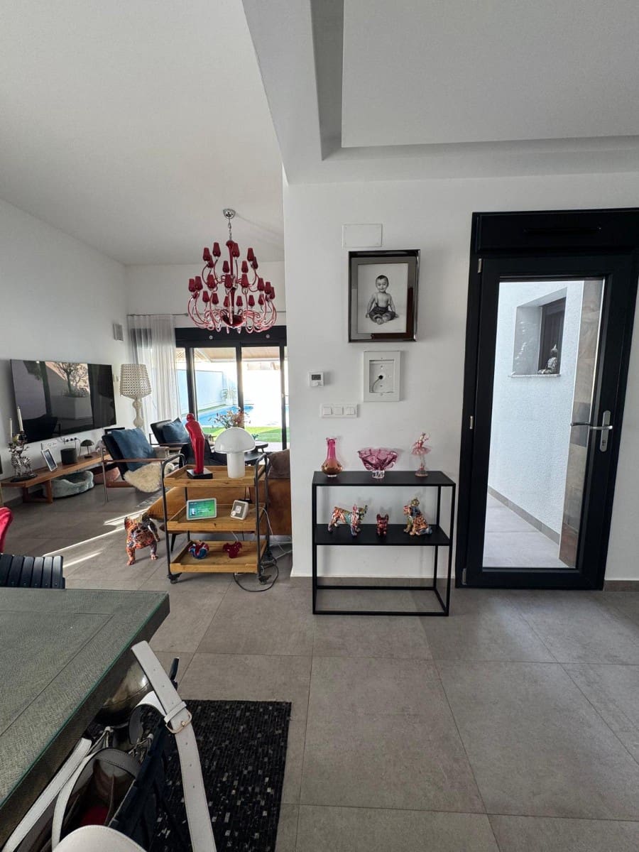 3 Zimmer Villa zu verkaufen in Formentera del Segura mit Pool - 543.000 € (Ref: 9670235)