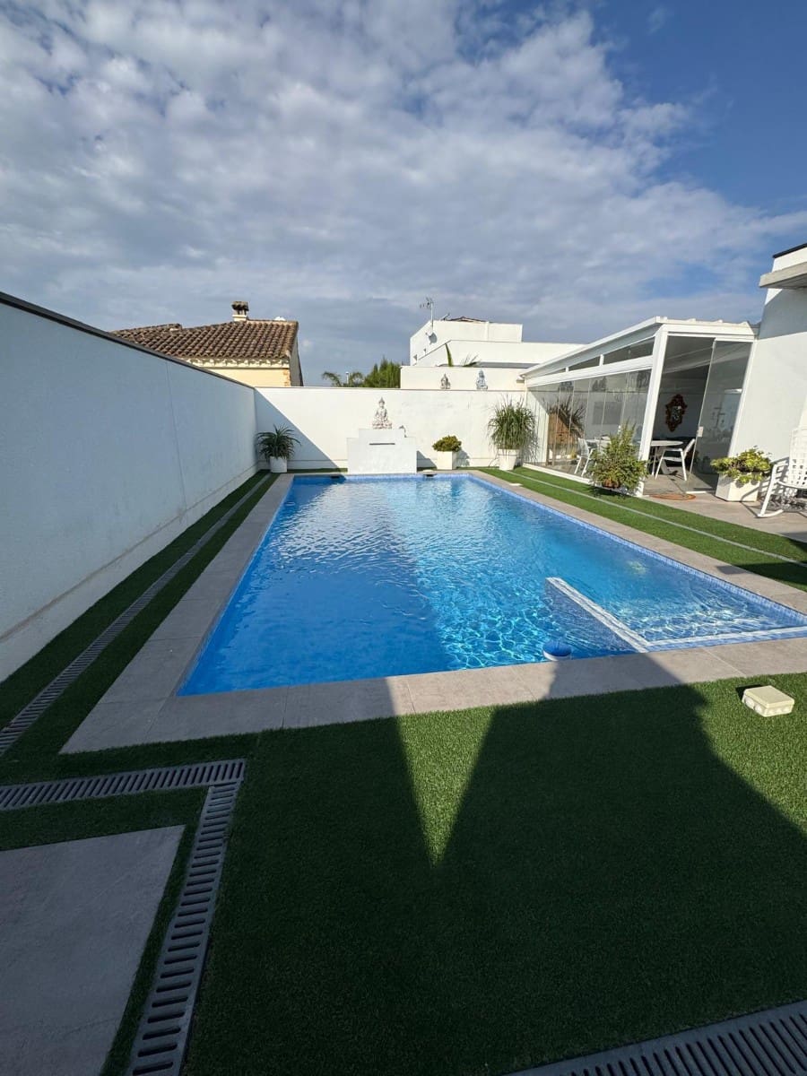3 Zimmer Villa zu verkaufen in Formentera del Segura mit Pool - 543.000 € (Ref: 9670235)