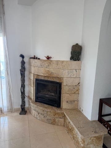 5 bedroom Villa for sale in Benijófar with pool - € 300,000 (Ref: 9670237)