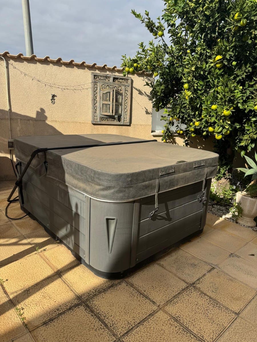 5 soveværelse Villa til salg i Benijofar med swimmingpool - € 300.000 (Ref: 9670237)