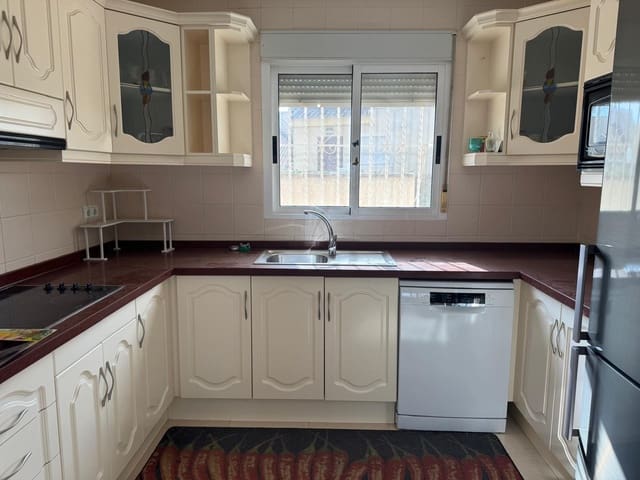 5 bedroom Villa for sale in Benijófar with pool - € 300,000 (Ref: 9670237)