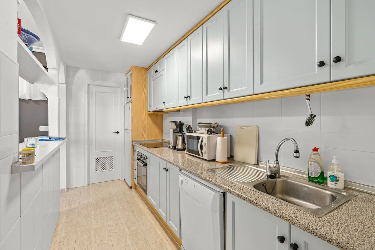 2 Zimmer Strandapartment zu verkaufen in Gran Alacant mit Pool Garage - 249.000 € (Ref: 9679624)