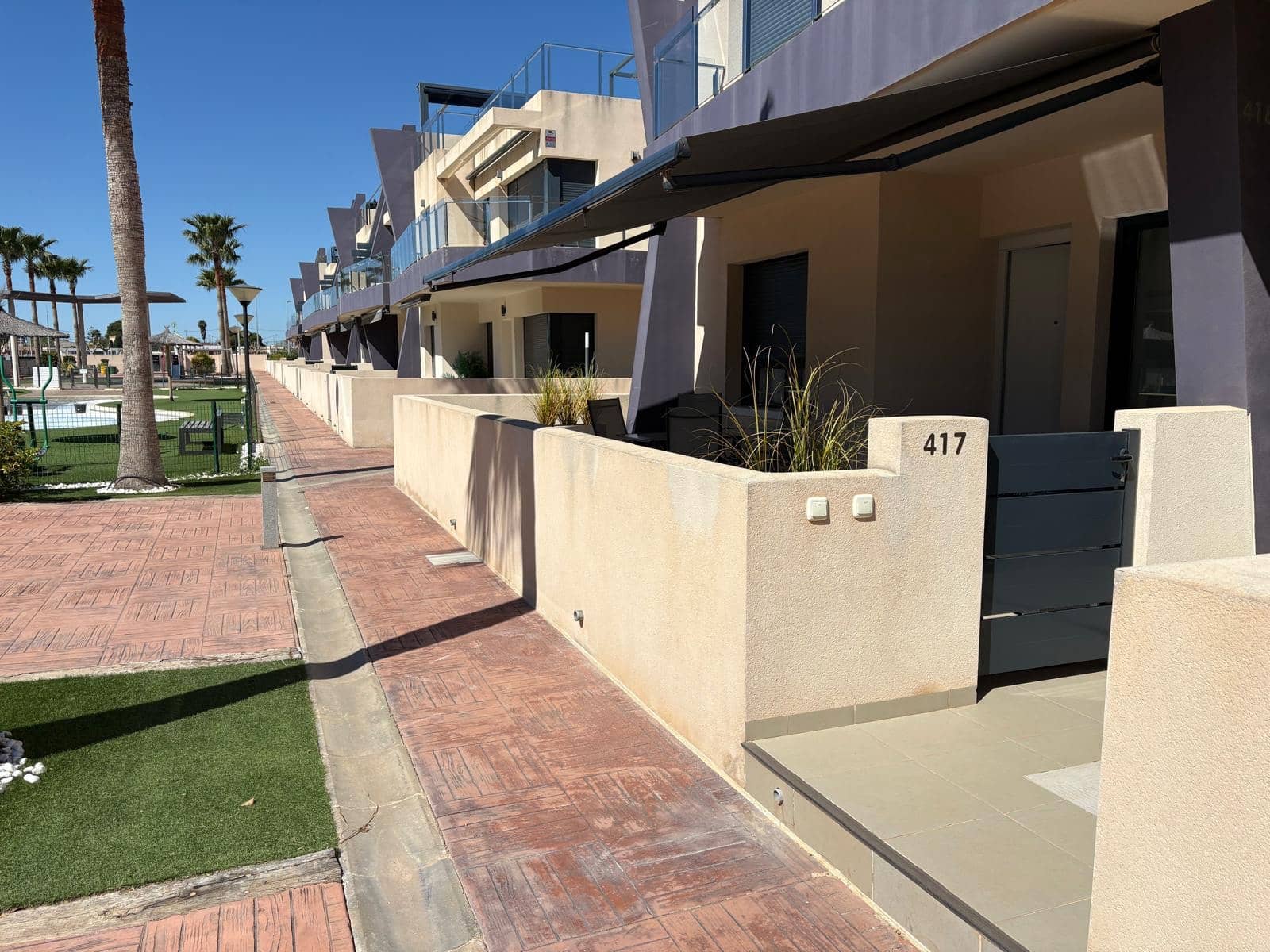 2 bedroom Townhouse for sale in Torre de la Horadada with pool - € 290,000 (Ref: 9679625)