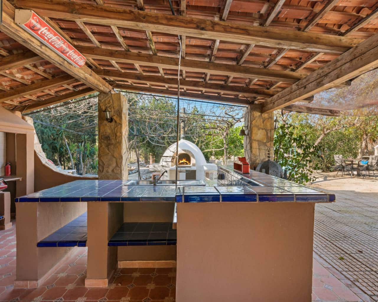 7 soveværelse Finca/Landehus til salg i Catral med swimmingpool - € 975.000 (Ref: 9679629)