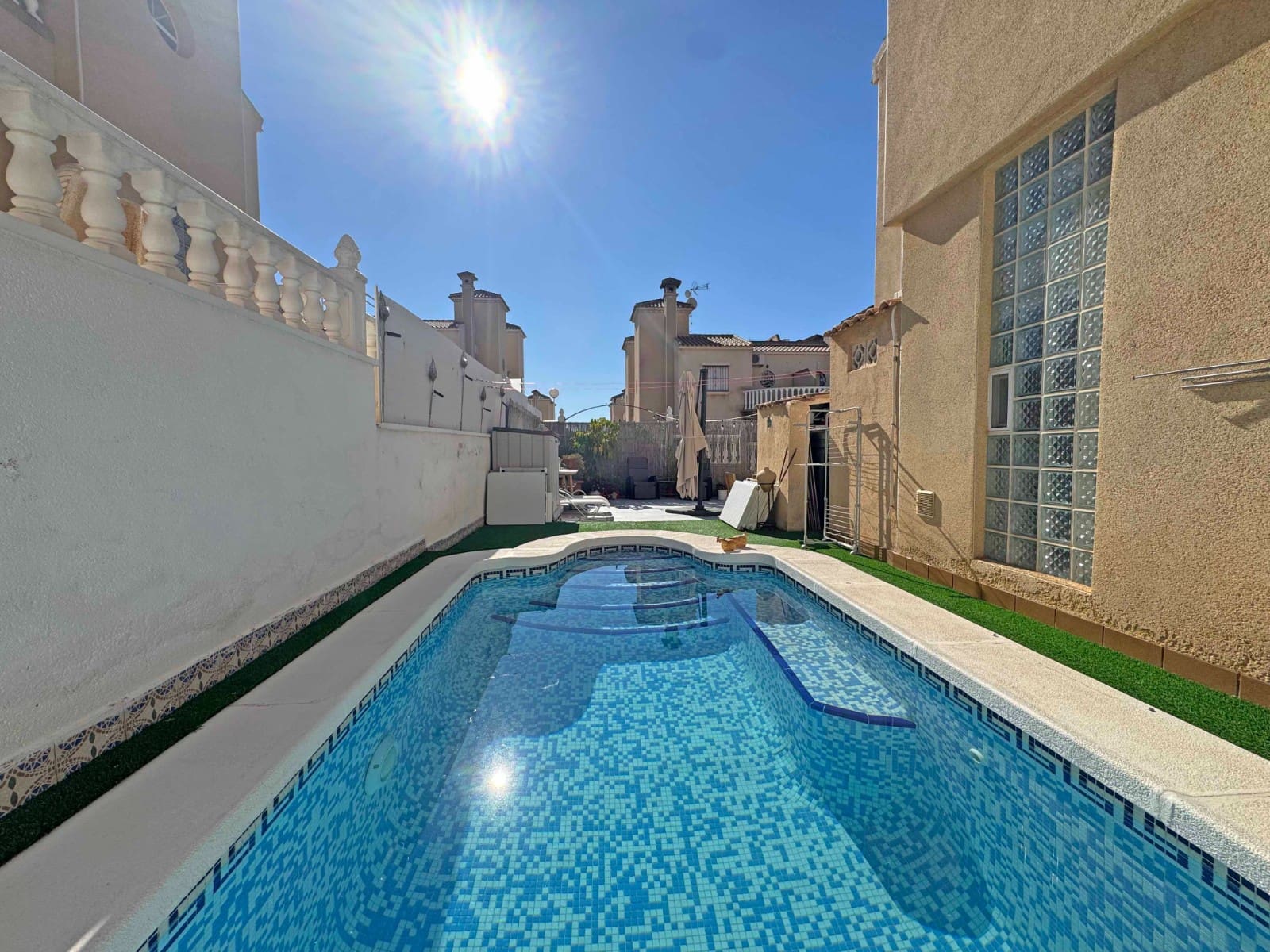 2 soveværelse Byhus til salg i Villamartin med swimmingpool - € 279.900 (Ref: 9686211)