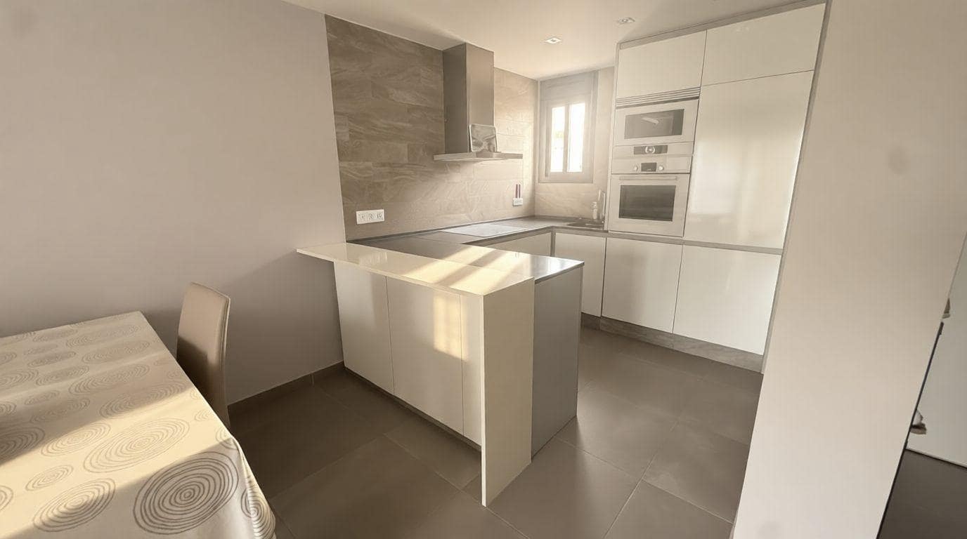 2 sypialnia Penthouse na sprzedaż w Punta Prima z basenem garażem - 279 900 € (Ref: 9690328)