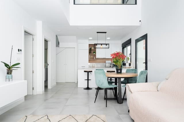 3 makuuhuone Huvila myytävänä paikassa Los Montesinos mukana uima-altaan - 449 000 € (Ref: 9690340)