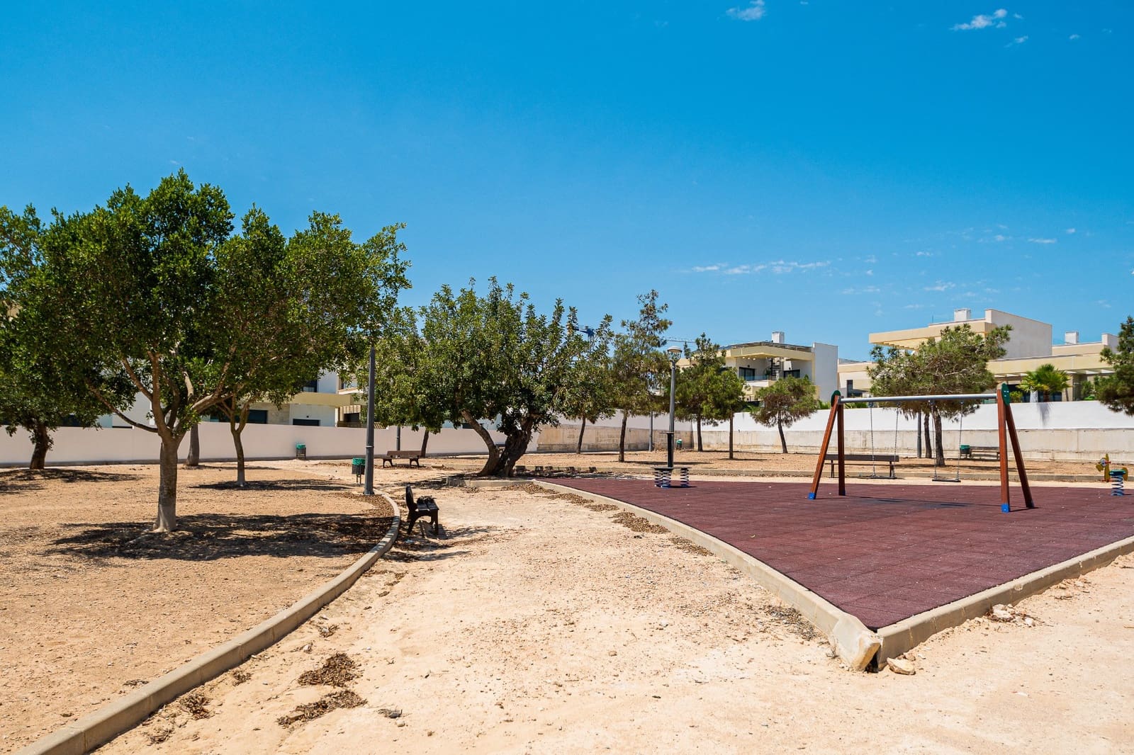 3 bedroom Villa for sale in Los Montesinos with pool - € 449,000 (Ref: 9690340)