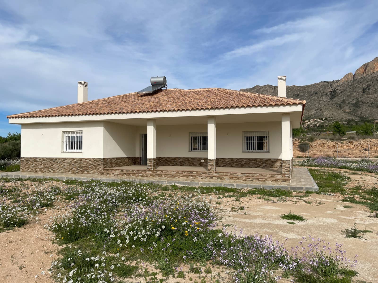 3 makuuhuone Huvila myytävänä paikassa Macisvenda - 303 000 € (Ref: 9694089)