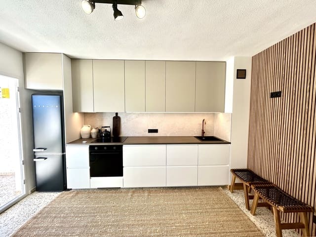 2 sovrum Lägenhet till salu i Guardamar Playa, Guardamar del Segura med pool garage - 169 900 € (Ref: 9695072)