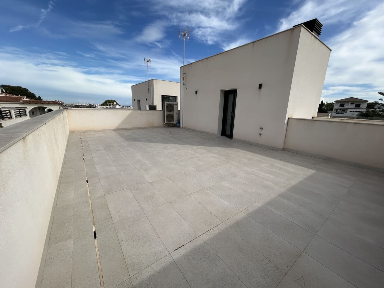 Chalet de 5 habitaciones en Los Balcones en venta con piscina garaje - 849.950 € (Ref: 9700453)
