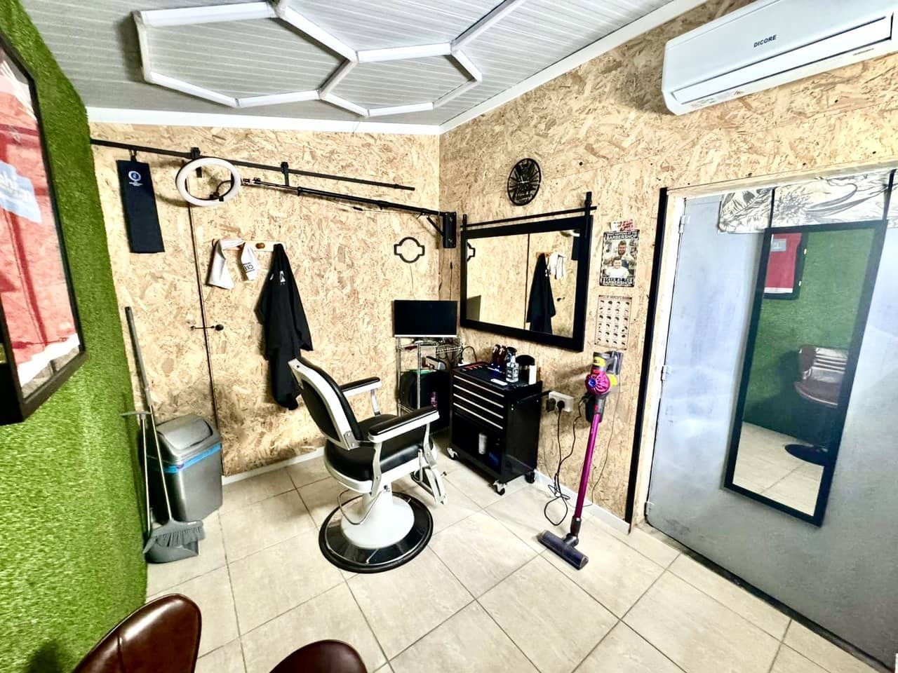 Kommersiell till salu i San Miguel de Salinas - 99 950 € (Ref: 9760135)