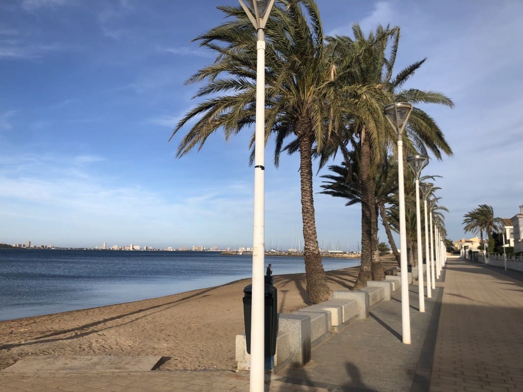 Ático de 3 habitaciones en Mar de Cristal en venta con piscina - 325.000 € (Ref: 9760139)