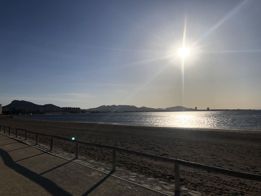 Ático de 3 habitaciones en Mar de Cristal en venta con piscina - 325.000 € (Ref: 9760139)